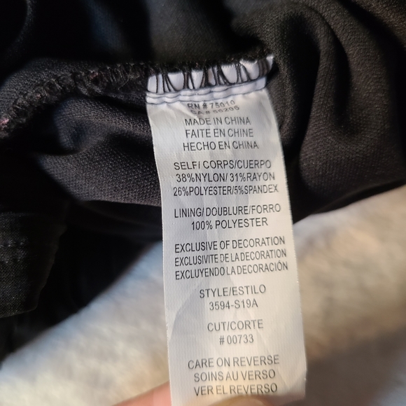 City Triangle Black Stretchy Bodycon Dress Size 4 - Picture 9 of 13